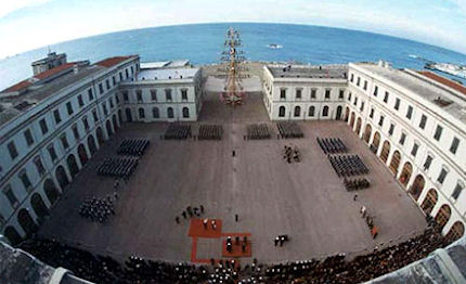 mascalzone latino al trofeo accademia navale con la sua scuola vela