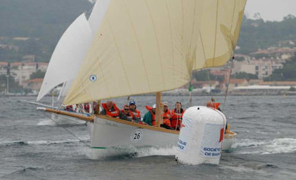 la vela latina riparte da saint tropez