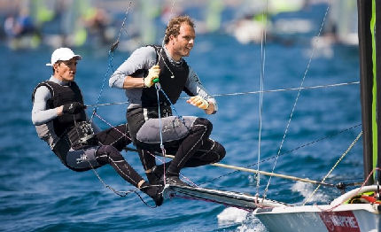 mondiali 49er bene sibello nel primo giorno di regate