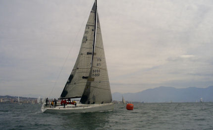 invernale golfo di napoli vince le coq hardi