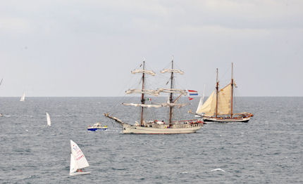 genova partita la garibaldi tall ships regatta 2010