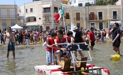 ponza vii edizione delle gara delle bagnarole