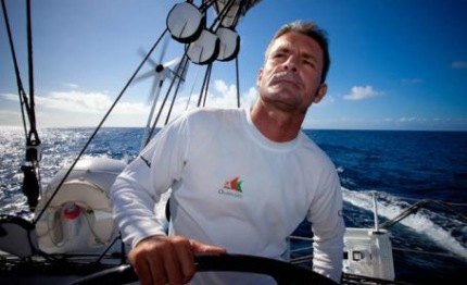 route du rhum gavignet salvato da un cargo