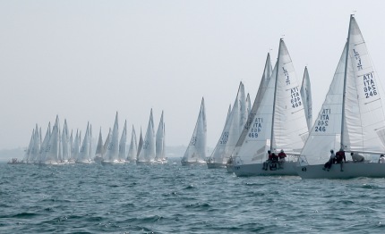 da cervia ad arzachena proseguono campionati invernali j24