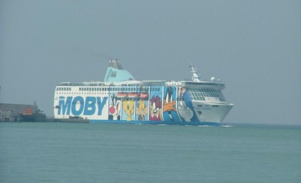 collisione al largo dell elba per la moby wonder