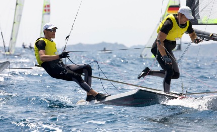 hyeres sibello oro nei 49er