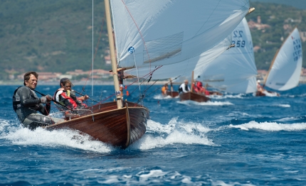 dinghy castiglione guida il siciliano vittorio macchiarella