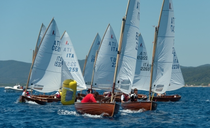 dinghy vittorio macchiarella vince la tappa di castiglione