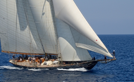 porto cervo mariette in testa al veteran big boat rally