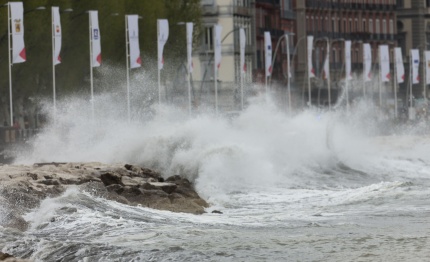 america cup napoli annullate le regate di oggi