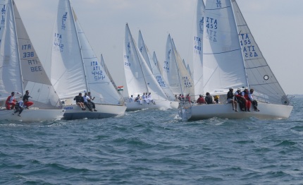 circuito nazionale j24 tutto pronto cervia per la sesta tappa