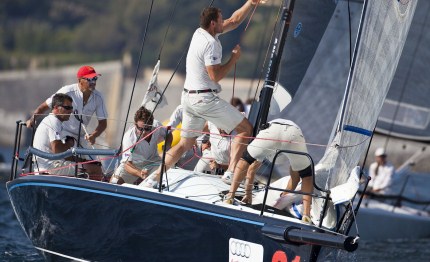 melges 32 mascalzone fa suo il circuito nelle acque di casa