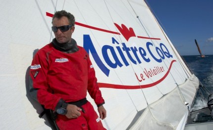 vendee globe guai anche per jeremie beyou