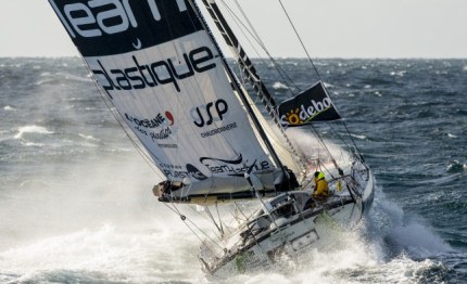 vendee globe alessandro di benedetto passa equatore