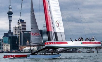 america cup ha spiato luna rossa oracle condannato