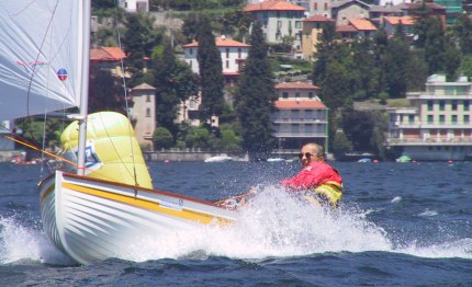 dinghy in acqua salo vince marco dubbini