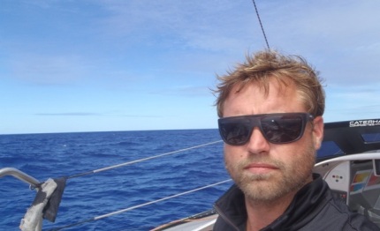 vendee globe thomson crosses equator set to smash british record