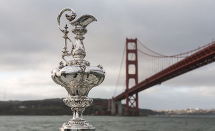 america cup il golden gate yc attacca luna rossa