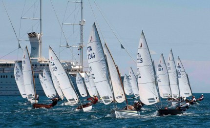 iniziato margherita ligure il campionato italiano dinghy 12