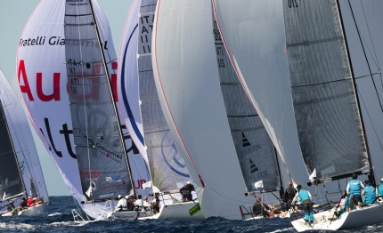 melges 32 da domani torbole la quarta tappa del circuito