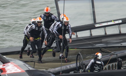 emirates team new zealand on brink of winning louis vuitton cup