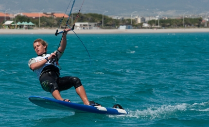 kite il brasiliano veloso va in testa al mondiale di cagliari