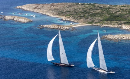 regate rolex in arrivo porto cervo