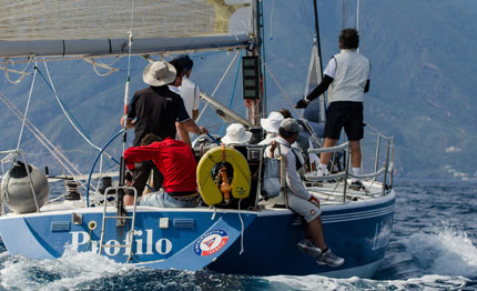 reggio calabria profilo ed altair in testa al campionato altura dello stretto