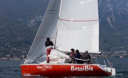 bessi bis si aggiudica il trofeo acquafresca luca bovolato con pata ta primo timoniere armatore