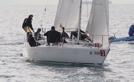 austriaco christian binder vince la 12 edizione dell international christmas j24 match race