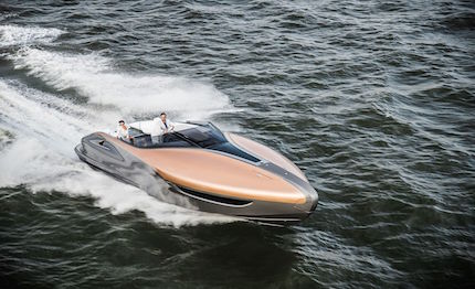 lexus presenta il prototipo di uno yacht ad alte prestazioni