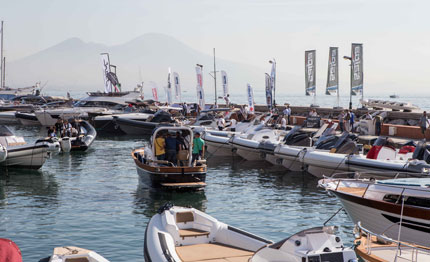 napoli bilancio positivo per navigare