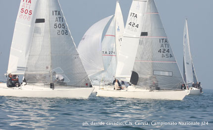 j24 four la prima manche dell lnvernale di cervia