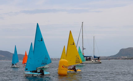 settimana accademia navale da palermo livorno per correre sugli hansa 303