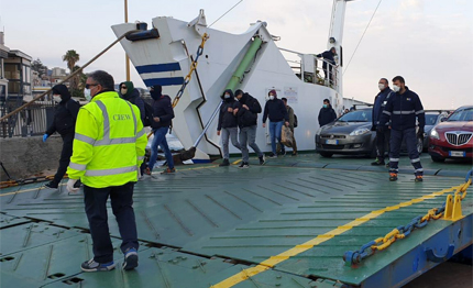 stretto di messina nuova ordinanza del sindaco de luca