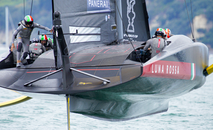 america cup su giu dai foil luna rossa batte patriot